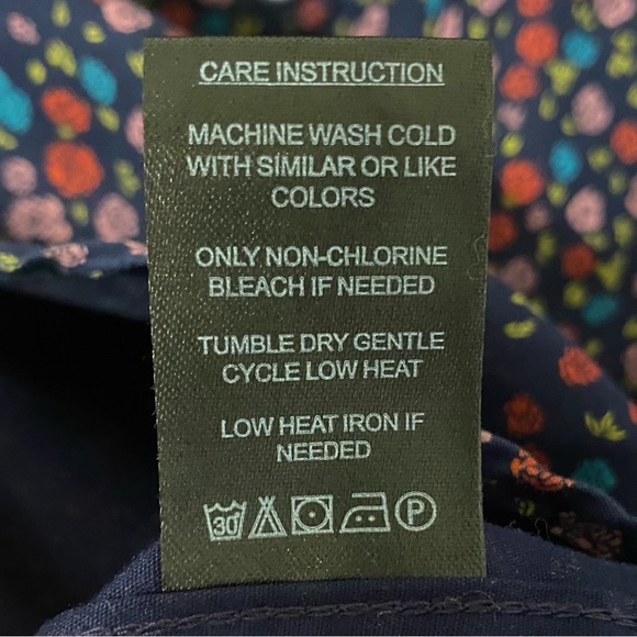 Denim & Flower Men’s Short-Sleeved, Button-Down Navy Floral Rose Slim Fit Shirt - Picture 8 of 8